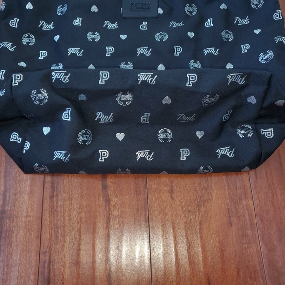 PINK VICTORIA'S SECRET WEEKENDER BAG TOTE BLACK AND SILVER. - Picture 4 of 6
